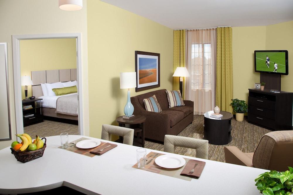Candlewood Suites - Omaha Millard Area By Ihg Eksteriør billede