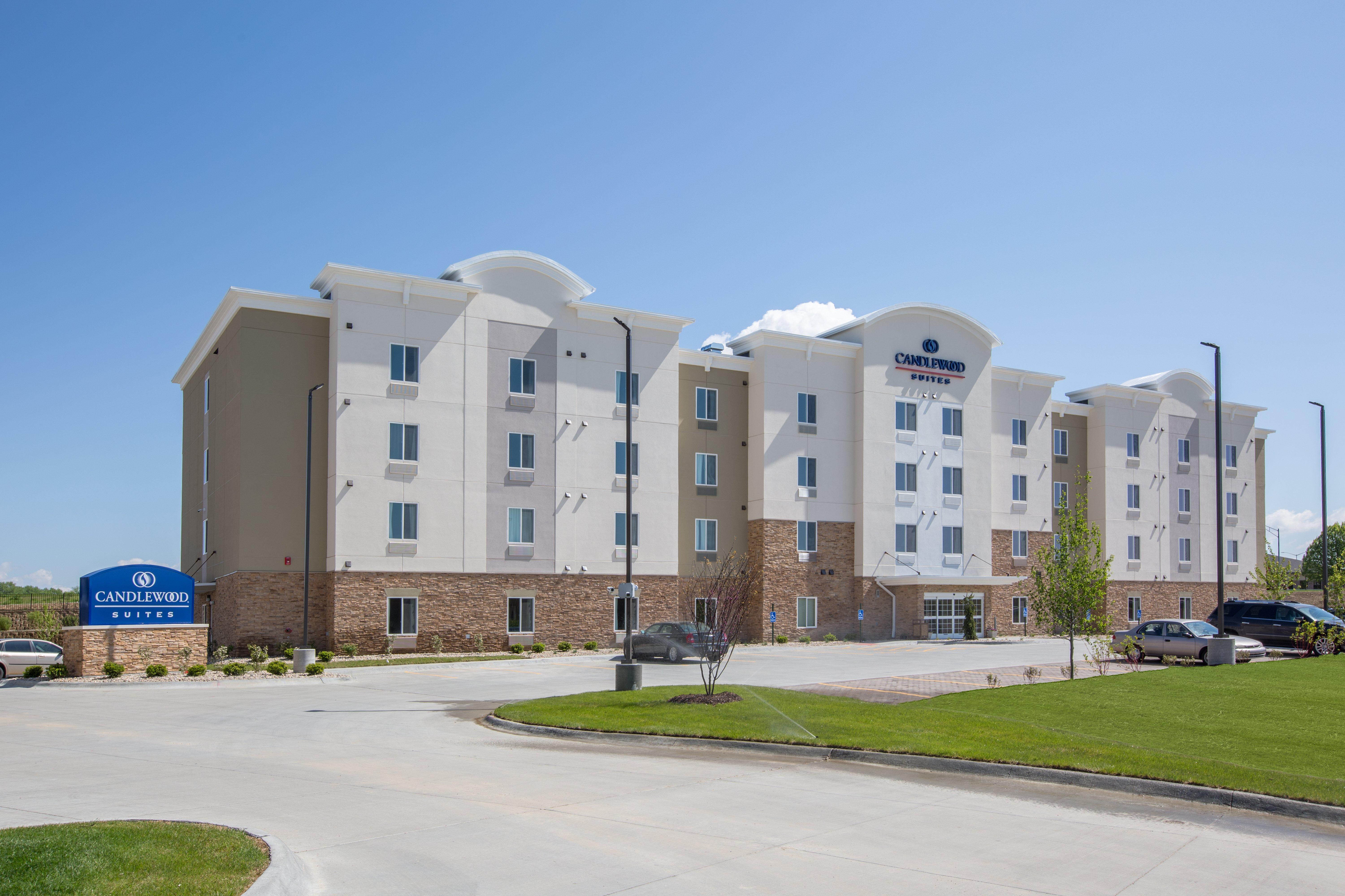 Candlewood Suites - Omaha Millard Area By Ihg Eksteriør billede